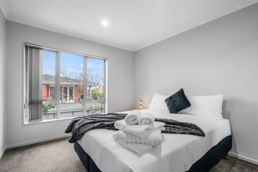 Airport & City At Your Doorstep! The Central Charm Auckland Exterior photo