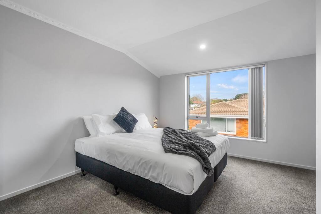 Airport & City At Your Doorstep! The Central Charm Auckland Exterior photo